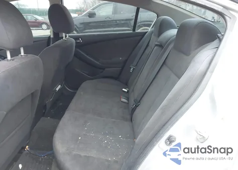 2010 Nissan Altima 2.5 S из США, поврежденный, VIN 1N4AL2AP4AN562853